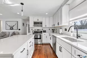 337 Thompson St, East Haven, CT 06512 - Photo 8