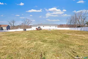 337 Thompson St, East Haven, CT 06512 - Photo 30