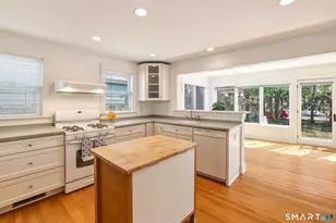 258 St John St, New Haven, CT 06511 - Photo 10