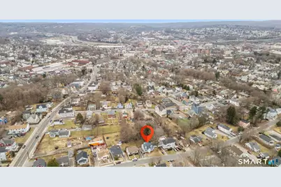 37 Byrneside Avenue, Waterbury, CT 06704 - Photo 2