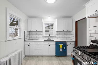 37 Byrneside Avenue, Waterbury, CT 06704 - Photo 14