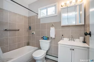 115 Mayflower St, West Hartford, CT 06110 - Photo 24