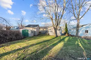 143 Sawyer Rd, Fairfield, CT 06824 - Photo 34