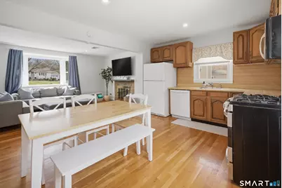 96 Toll House Lane, Fairfield, CT 06825 - Photo 10