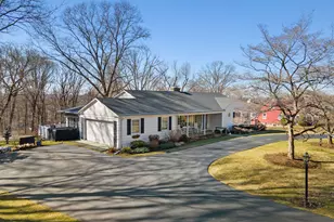 7 Bonneville St, Killingly, CT 06239 - Photo 2