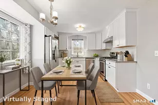 10 Karen Blvd, Newtown, CT 06470 - Photo 2