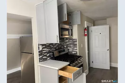 454 Summit Street, Bridgeport, CT 06606 - Photo 2