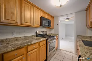 9799 Park Ave, Danbury, CT 06810 - Photo 8