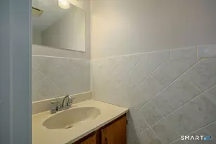 9799 Park Ave, Danbury, CT 06810 - Photo 12