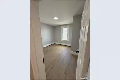 324 Congress Avenue #2, Waterbury, CT 06708 - Photo 6