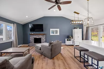 261 Winthrop Drive, Cheshire, CT 06410 - Photo 4