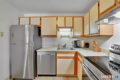 111 Dekoven Drive #1105, Middletown, CT 06457 - Photo 14