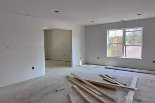 12 Village Cir, Guilford, CT 06437 - Photo 10