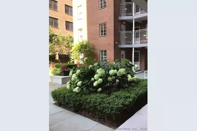 700 Summer Street #4L, Stamford, CT 06901 - Photo 4