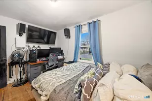 646 Merritt St, Bridgeport, CT 06606 - Photo 4