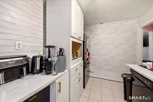 646 Merritt St, Bridgeport, CT 06606 - Photo 6