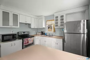 42 Westerleigh Rd, New Haven, CT 06511 - Photo 14