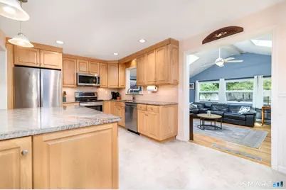 2 Thistle Road, Norwalk, CT 06851 - Photo 12