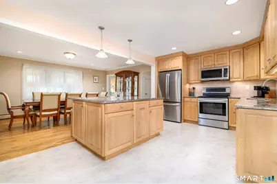 2 Thistle Road, Norwalk, CT 06851 - Photo 10