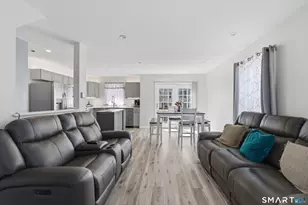 17 Cinnamon Cir, West Hartford, CT 06110 - Photo 18