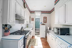 160 Fairfield Woods Rd, Fairfield, CT 06825 - Photo 14