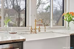 8 Whirling Dun, Canton, CT 06019 - Photo 1