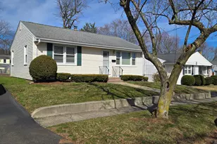 37 Gordon St, East Haven, CT 06512 - Photo 1