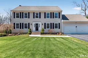 389 Huckleberry Hill Rd, Avon, CT 06001 - Photo 1