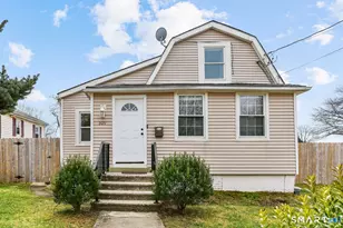 209 Trumbull Ave, Bridgeport, CT 06606 - Photo 1