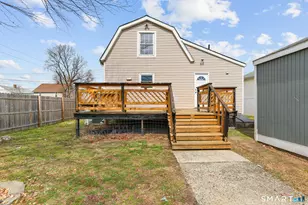 209 Trumbull Ave, Bridgeport, CT 06606 - Photo 22