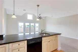 4 Daskams Ln, Norwalk, CT 06851 - Photo 8