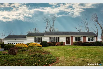 17 Arrowhead Lane, Branford, CT 06405 - Photo 1