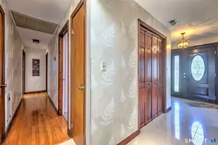 17 Arrowhead Ln, Branford, CT 06405 - Photo 20