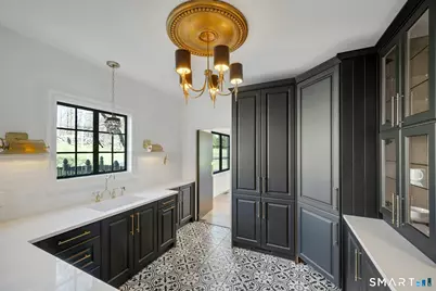 25 Wildwood Road, Stamford, CT 06903 - Photo 12