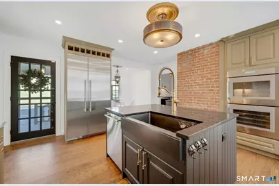 25 Wildwood Road, Stamford, CT 06903 - Photo 10