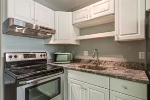 46 S Cherry St, Wallingford, CT 06492 - Photo 8