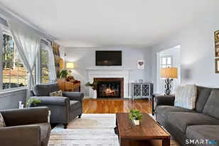 33 Pinnacle Rock Rd, Stamford, CT 06903 - Photo 4