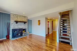 54 Clubhouse Dr, Woodbury, CT 06798 - Photo 2