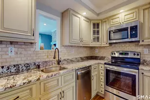 54 Clubhouse Dr, Woodbury, CT 06798 - Photo 10