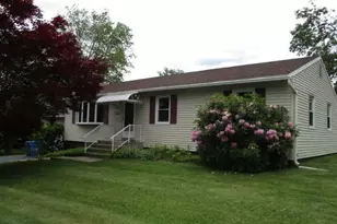 48 Collier Cir, Hamden, CT 06518 - Photo 2