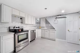 23 James St, Waterbury, CT 06708 - Photo 36