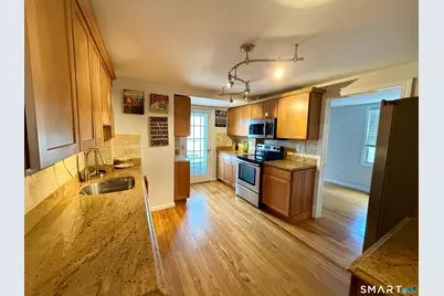 65 Terrace Avenue, Stamford, CT 06905 - Photo 14