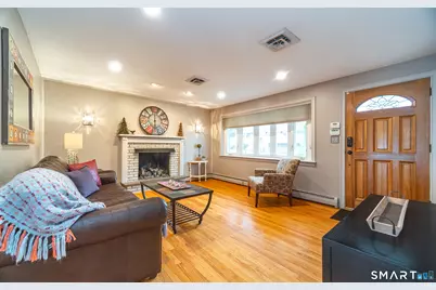 108 Wayne Lane, Meriden, CT 06450 - Photo 6