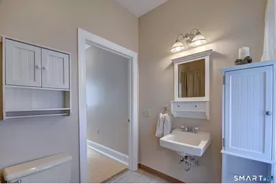 26 Greene Avenue #A8, Norwich, CT 06360 - Photo 10