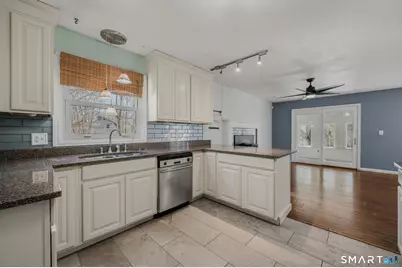 20 King James Drive, East Lyme, CT 06333 - Photo 6