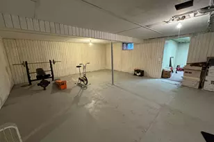 90 Larchmont Ave, Waterbury, CT 06708 - Photo 18