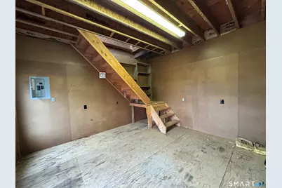 90 Larchmont Avenue, Waterbury, CT 06708 - Photo 24