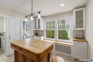 365 Maple Ave, Cheshire, CT 06410 - Photo 12