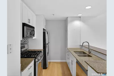 400 Bank Street #104, New London, CT 06320 - Photo 6