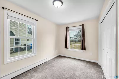 25 Woodlawn Avenue, Enfield, CT 06082 - Photo 16